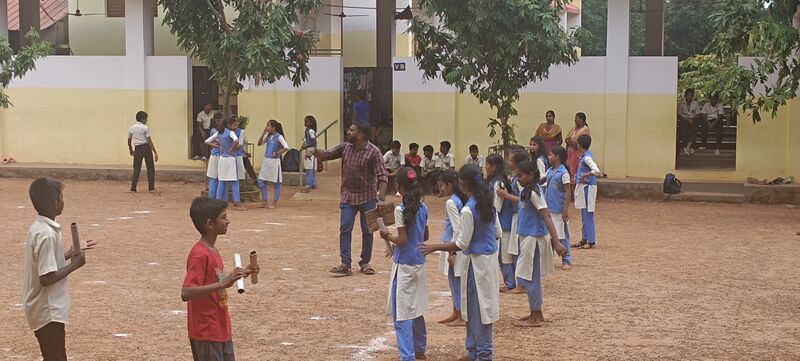 പ്രമാണം:44018 ss 3 24.jpg