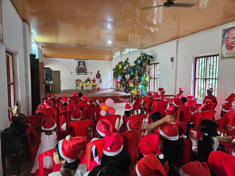 പ്രമാണം:CHRISTMAS 1.jpg