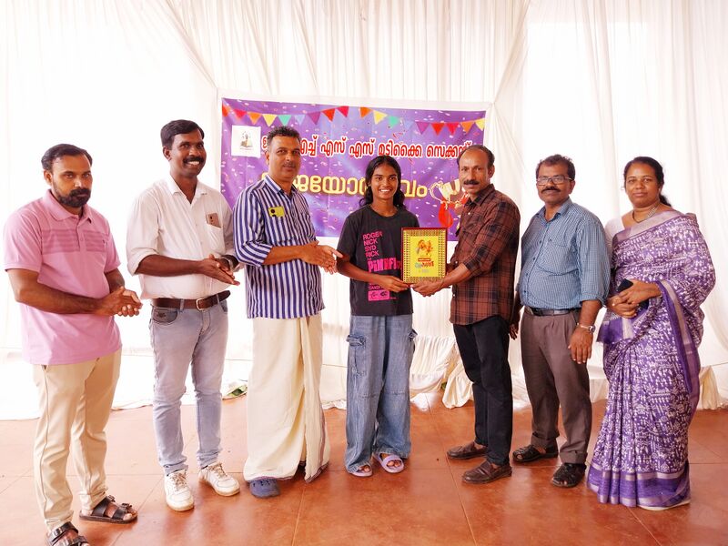 പ്രമാണം:12027 vijayolsavam aug154.jpg