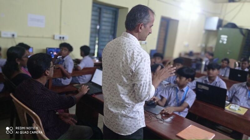 പ്രമാണം:12055-kgd-lkprl 2.jpg