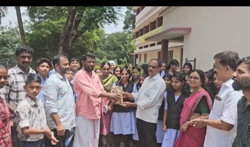 പ്രമാണം:14051june 5 r.jpeg