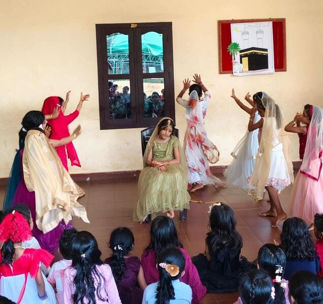 പ്രമാണം:18679 EID 1.jpg