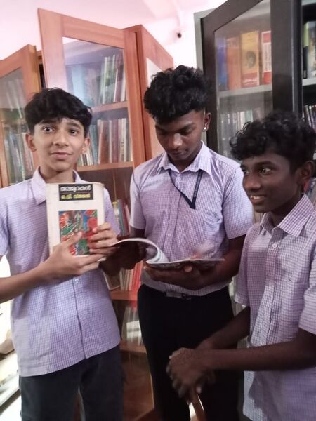 പ്രമാണം:33026-library.jpeg