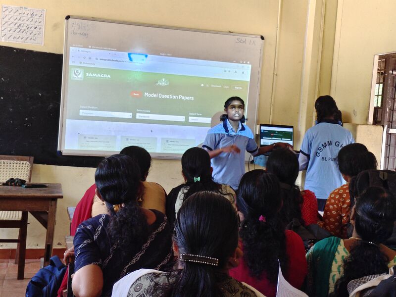 പ്രമാണം:34040 ALP25-26LKclass1.jpg