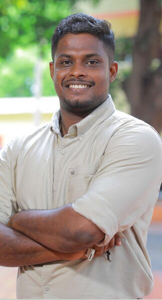 പ്രമാണം:35052 sonyg.jpg