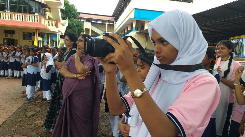 പ്രമാണം:36046 Camera.jpg