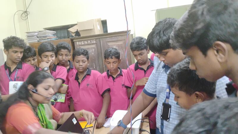 പ്രമാണം:44035 25-28.jpg