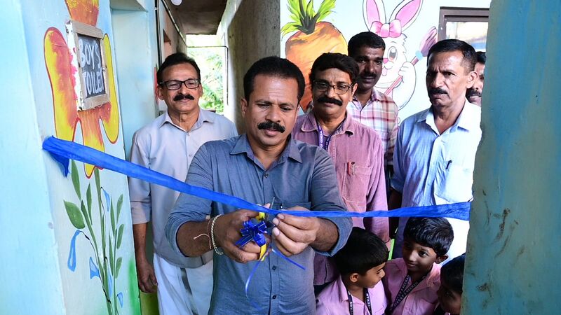 പ്രമാണം:AMP KSD 12238 8.jpg