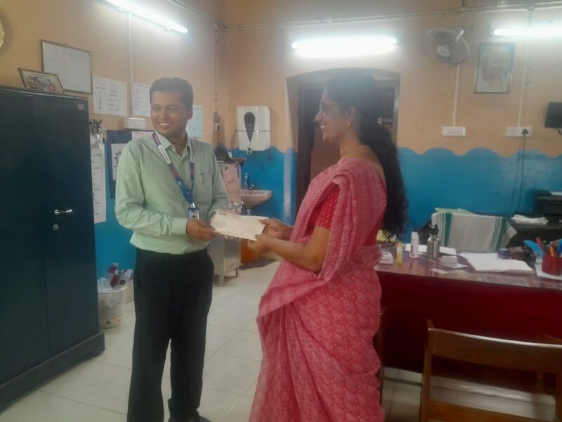 പ്രമാണം:SBI PRESENT SEEDS.jpg