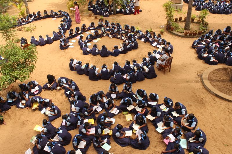 പ്രമാണം:Vidhya1 43065.JPG