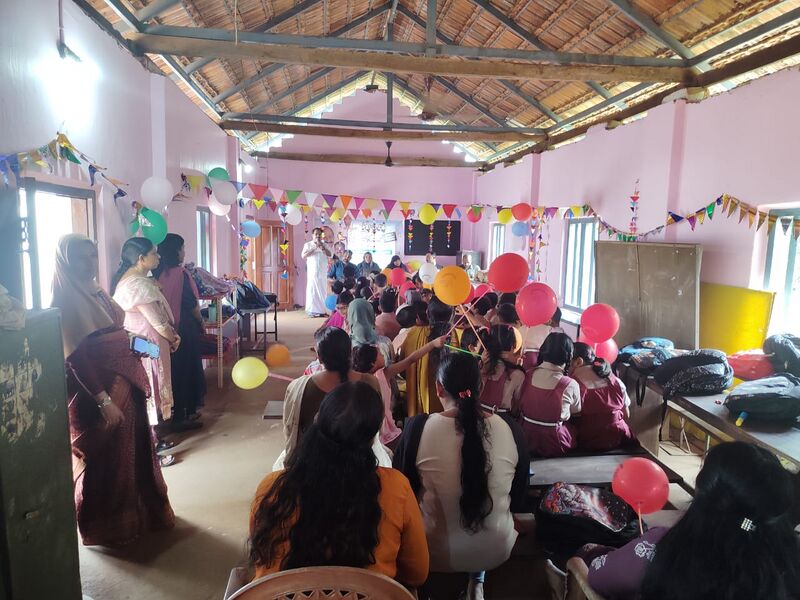 പ്രമാണം:14710-KNR-School Pravesanolsavam-26-01.jpg