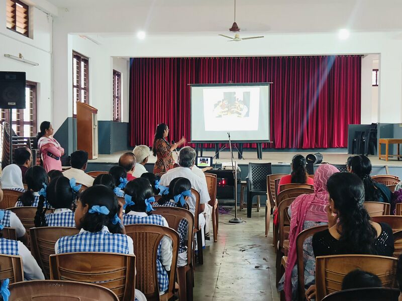 പ്രമാണം:16002 ammaariyan5 25.jpg