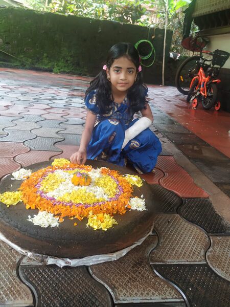 പ്രമാണം:18402 onam 2021-22 18.jpg