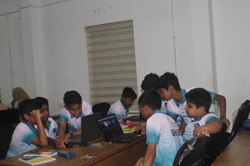 പ്രമാണം:19001 camp3.jpg