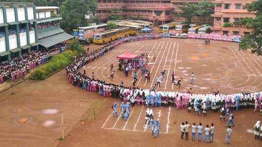 സ്‍ക‍ൂൾ സ്‍പോർഡിസിന്റെ ഏതാന‍ും ചിത്രങ്ങൾ