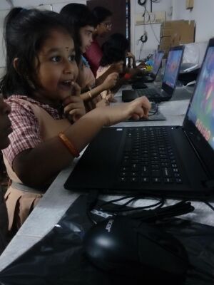 32412Hitech class.jpg