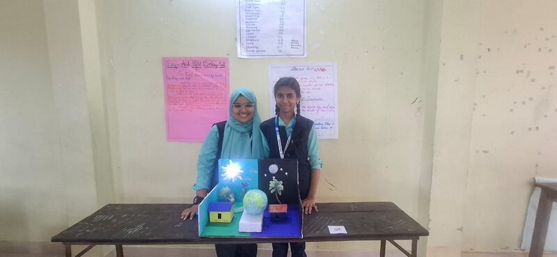 പ്രമാണം:42042 science fair 2025 3.jpg