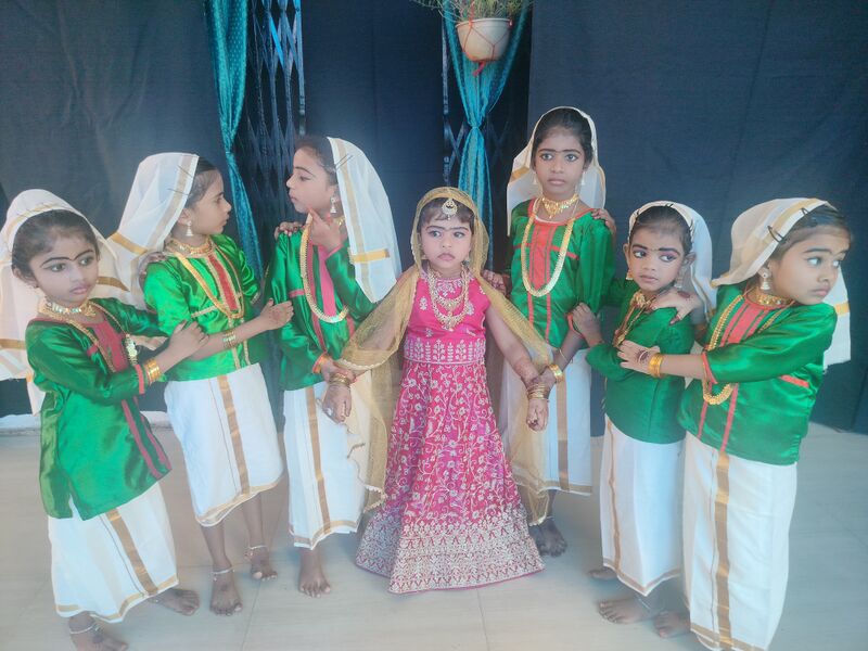 പ്രമാണം:42307 little stars.jpg