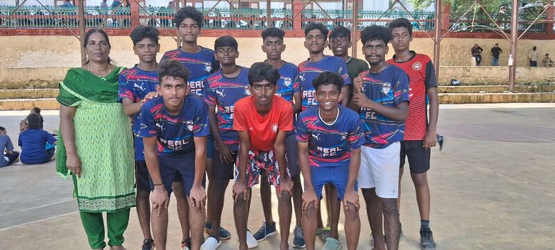 പ്രമാണം:43078- subdistrict volleyball winners2023.jpg