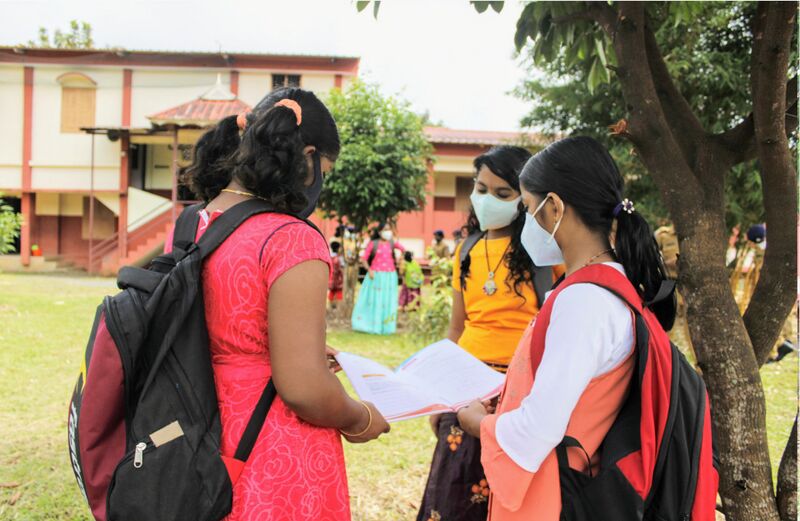 പ്രമാണം:BS21 IDK 30035 3.jpg