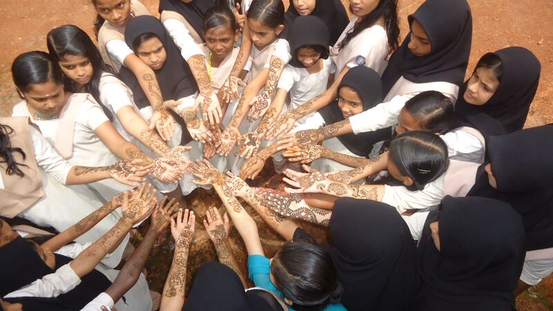 പ്രമാണം:Mehandi fest mak.JPG