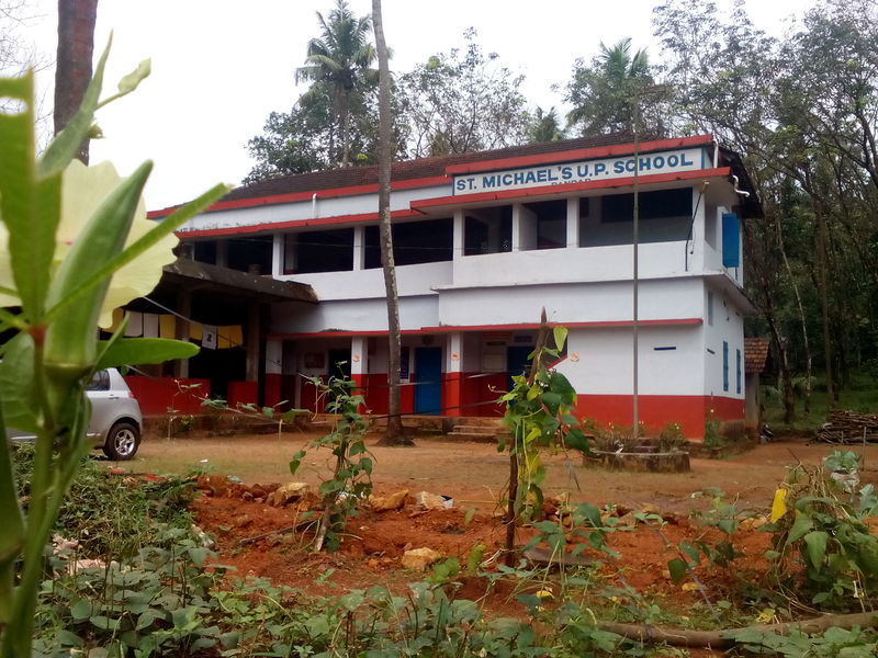 പ്രമാണം:School image st michale.jpg