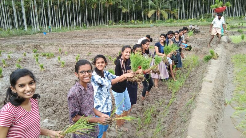 പ്രമാണം:15051 nature uyh.jpg