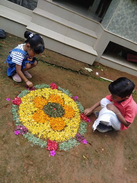 പ്രമാണം:18402 onam 2021-22 32.jpg