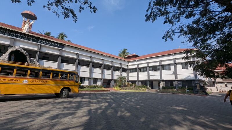 പ്രമാണം:21061 Kanikkamatha palakkad front view.jpg