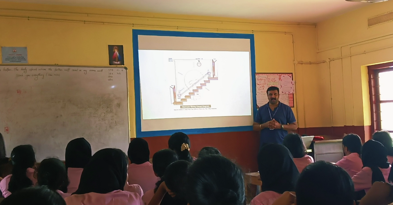 പ്രമാണം:29040-LK Expert Class-1.png