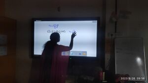 31406-hightech-smartboard.jpg