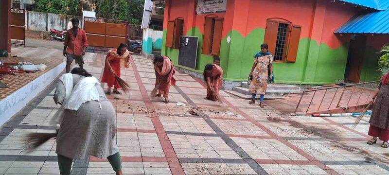 പ്രമാണം:44220 Malinyamuktha Navakeralam 1.jpg