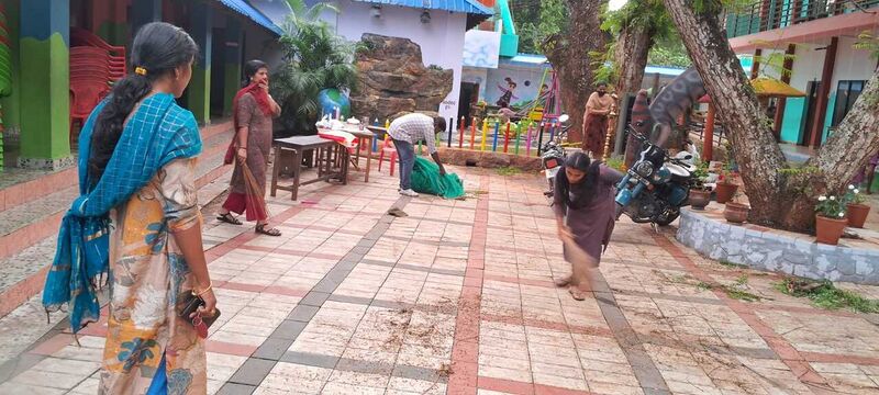 പ്രമാണം:44220 malinya muktha navakeralam 4.jpg