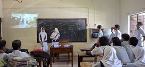 47064 Robotics class 2.jpg