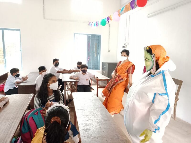 പ്രമാണം:BS21 KNR 13017 2.jpg