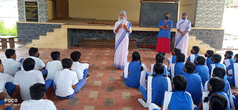 പ്രമാണം:Clubs@mihs35052 22 (3).jpeg