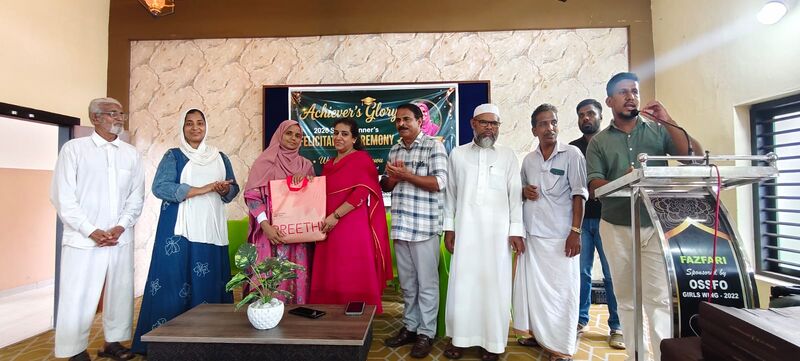 പ്രമാണം:Da1f7335-d0fb-4e6f-ba8b-0f756c0047dc.jpg