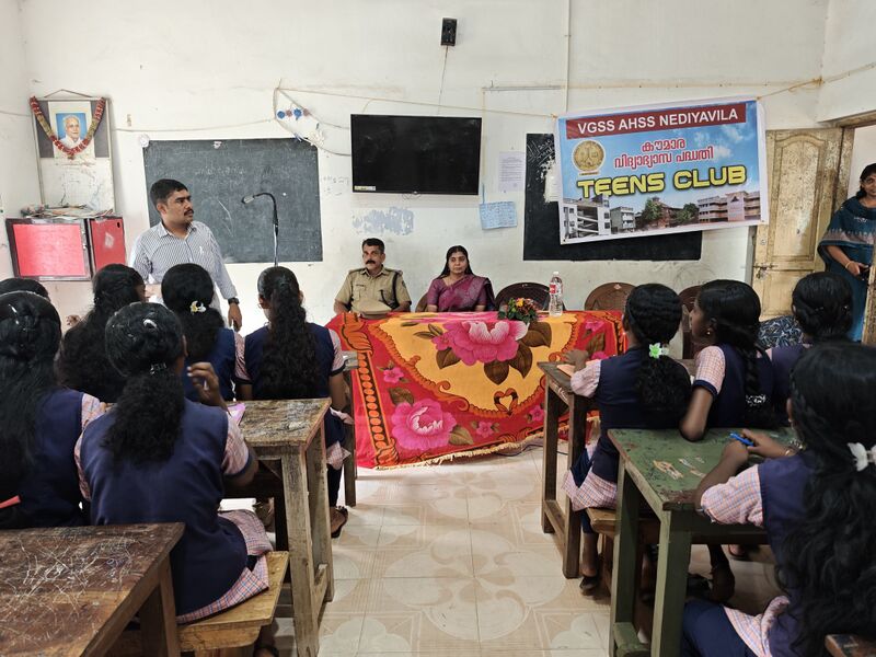 പ്രമാണം:Teens club program.jpg