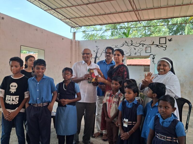 പ്രമാണം:Vs25 ktm 33305 4.jpg