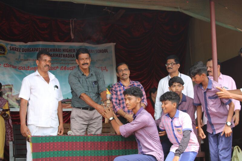 പ്രമാണം:11051 ANNUVALSPORTSMEET20254.jpg