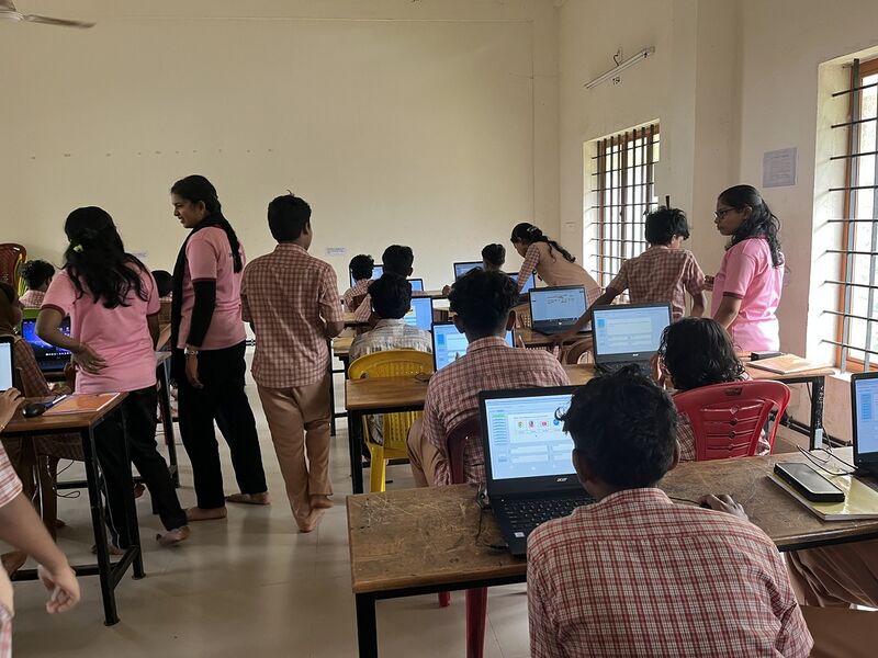 പ്രമാണം:19002 MLK5.jpg