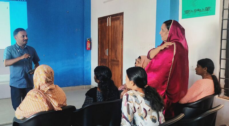 പ്രമാണം:19042 6 LittleKITE Camp 2025.jpg