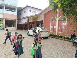 19814 school main building1.jpg