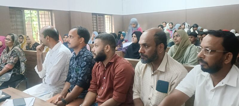 പ്രമാണം:21096 awareness to parents.jpg