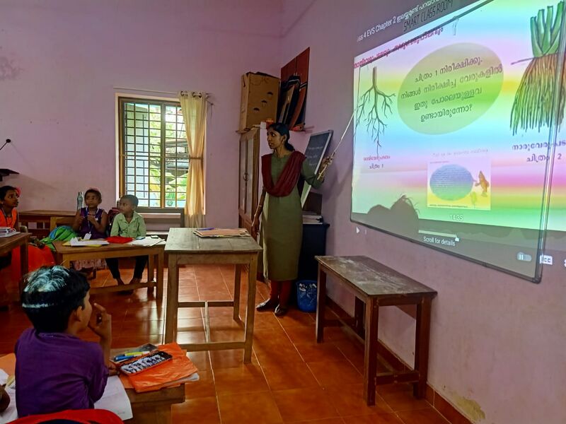 പ്രമാണം:38716-hitech EVS class.jpg