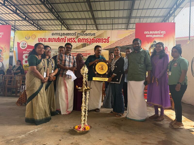 പ്രമാണം:42042 school opening2026 3.jpg