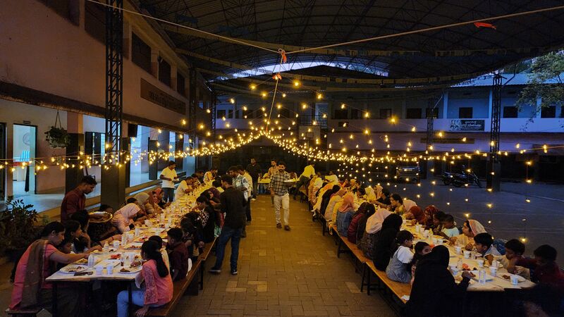 പ്രമാണം:48137-iftar-.jpeg