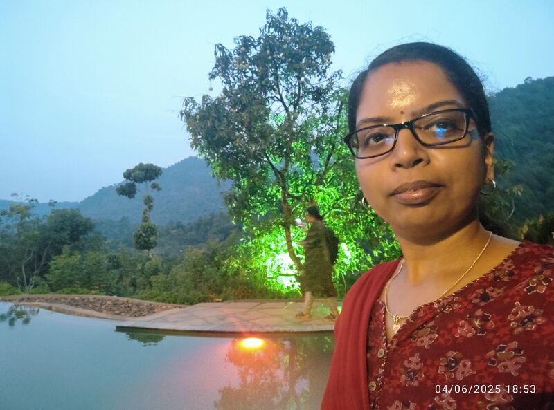 പ്രമാണം:Divya P.jpg