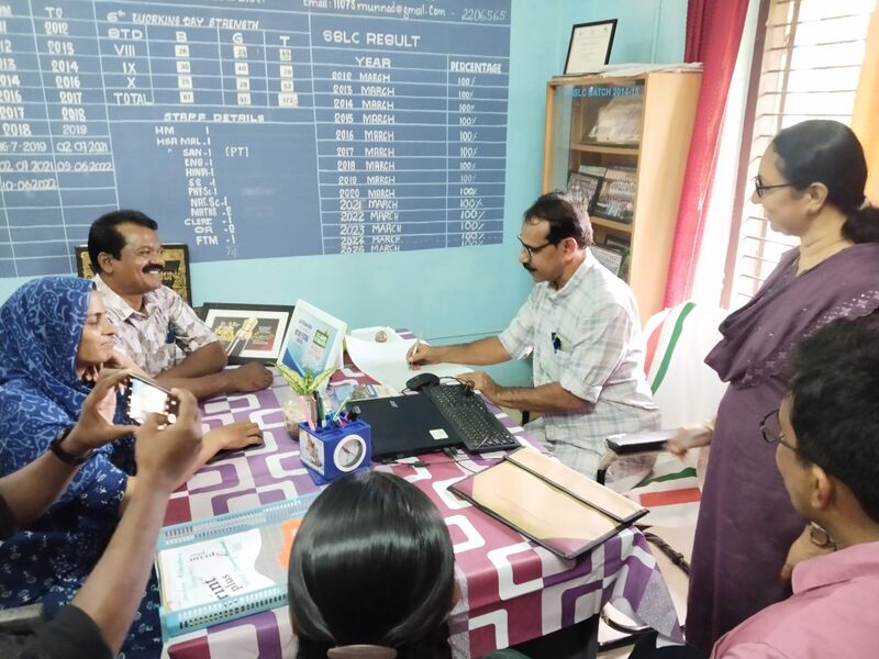 പ്രമാണം:11073 hm ashokan 1.jpg