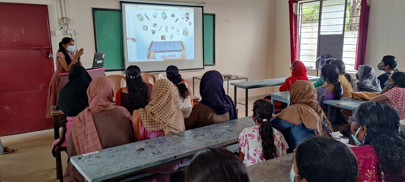 പ്രമാണം:15051-WYD-LKCS22-5 - Manoj.jpg